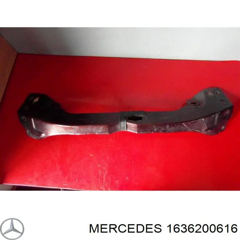 1636200516 Mercedes суппорт радиатора верхний (монтажная панель крепления фар)