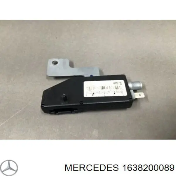 1638200089 Mercedes 