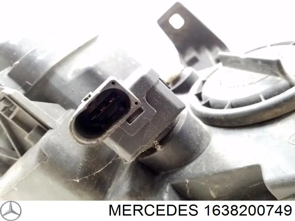 Tampa das luzes traseiras para Mercedes ML/GLE (W163)