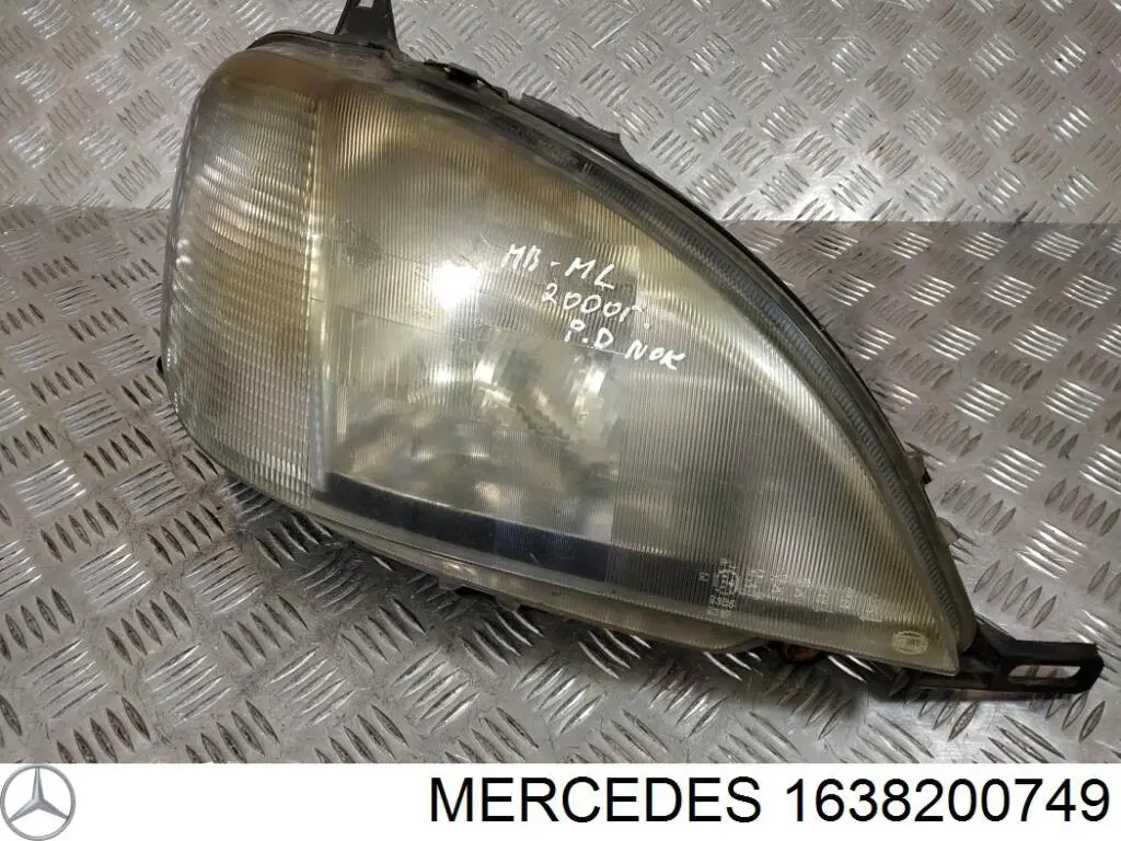 Крышка фары задняя Mercedes 1638200749 цена, от 7.45 USD