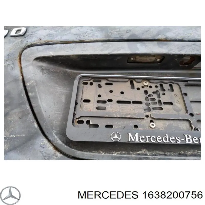 1638200756 Mercedes Фонарь освещения номера