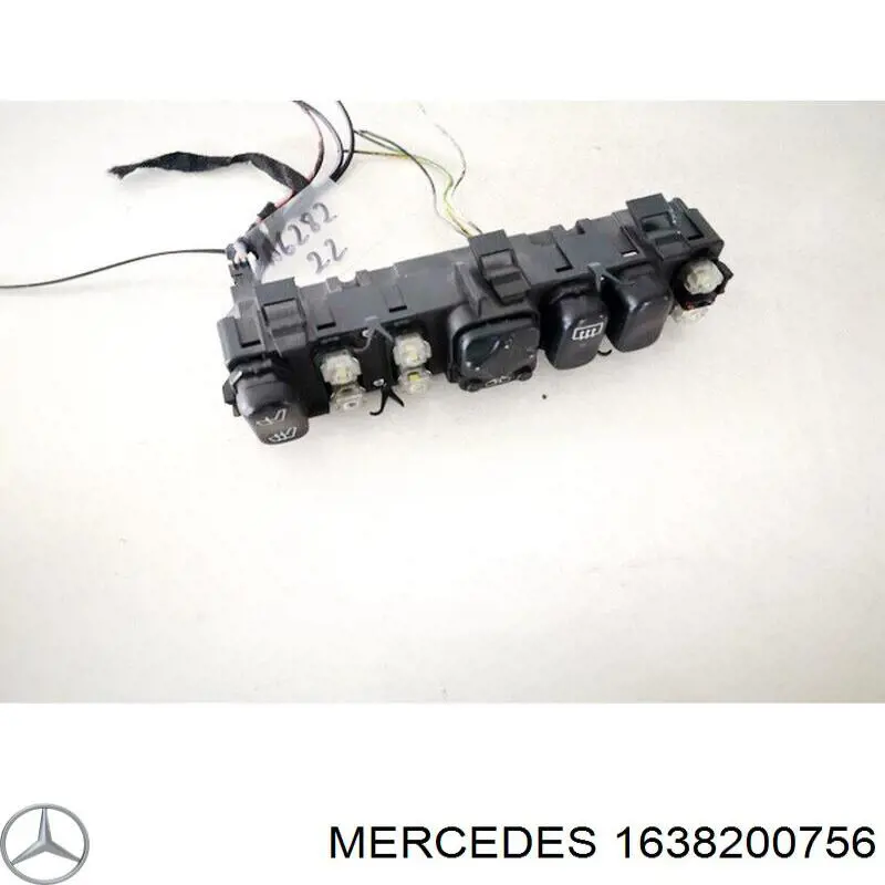Фонарь подсветки номерного знака 1638200756 Mercedes