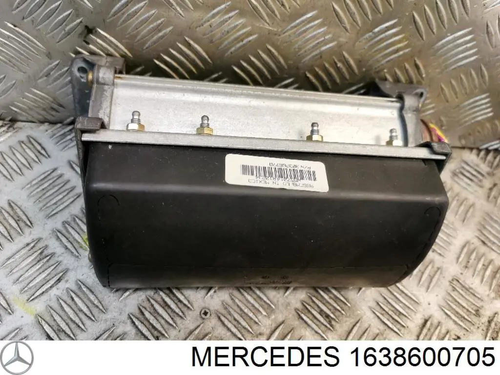 Подушка безопасности (AIRBAG) пассажирская Mercedes 1638600705 цена, от 17.74 USD