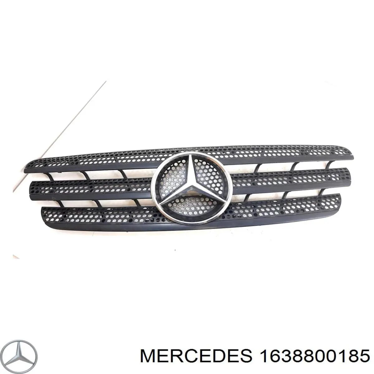 1638800185 Mercedes решетка радиатора
