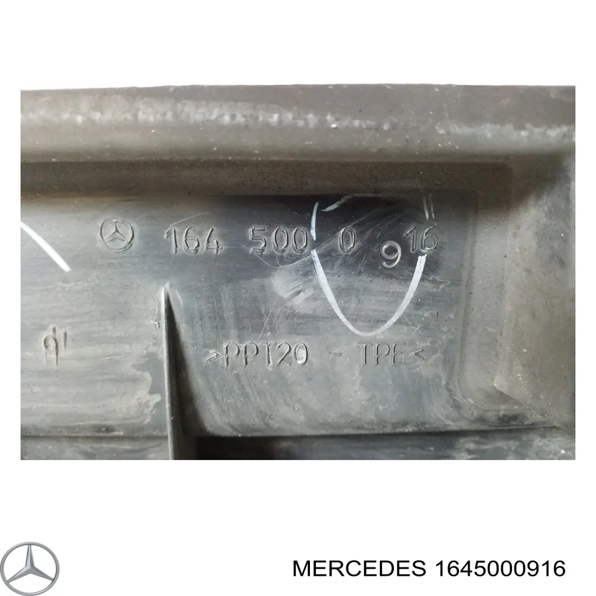 1645000916 Mercedes 