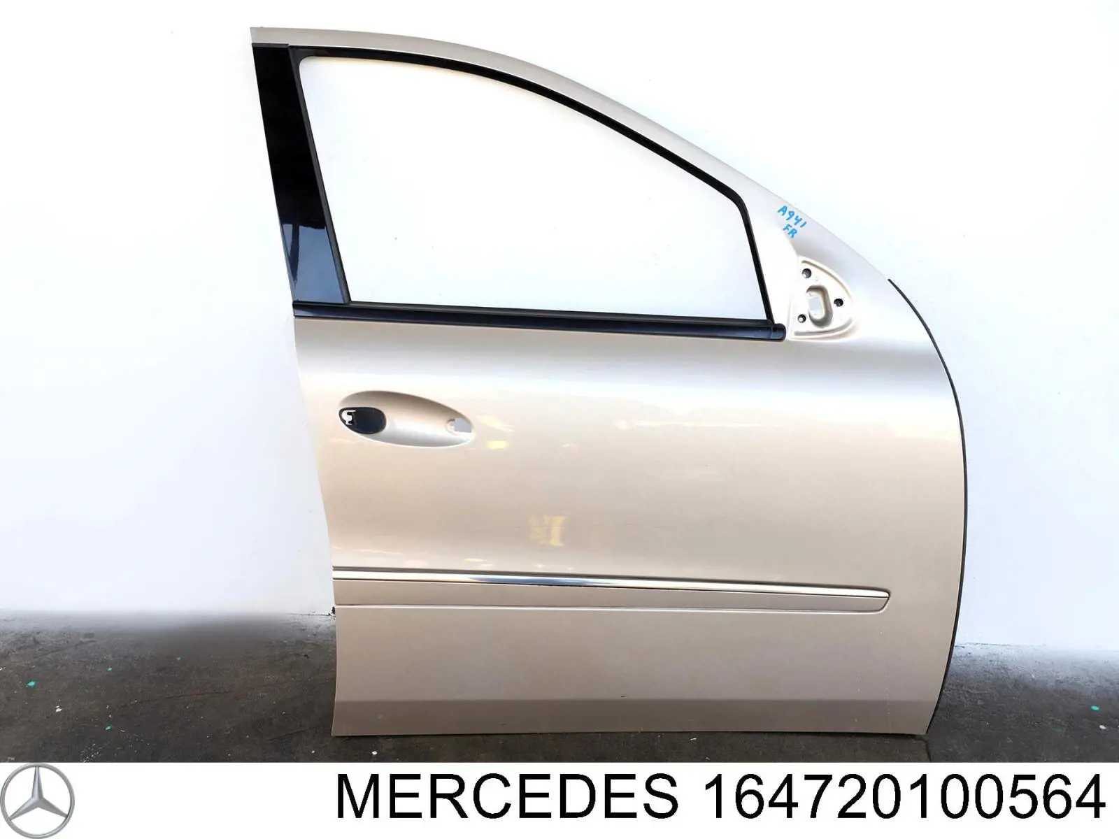 Купить 1647201005 Mercedes Дверь передняя правая