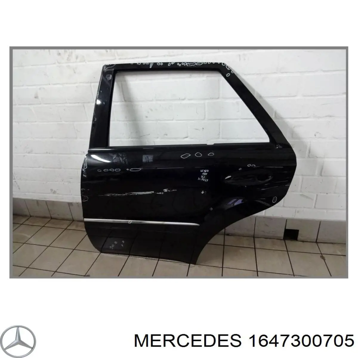 Купить 1647300705 Mercedes Дверь задняя