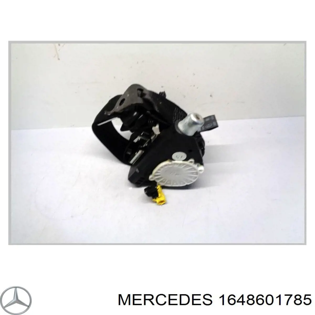 Купить A1648601785 Mercedes Ремень безопасности задний центральный