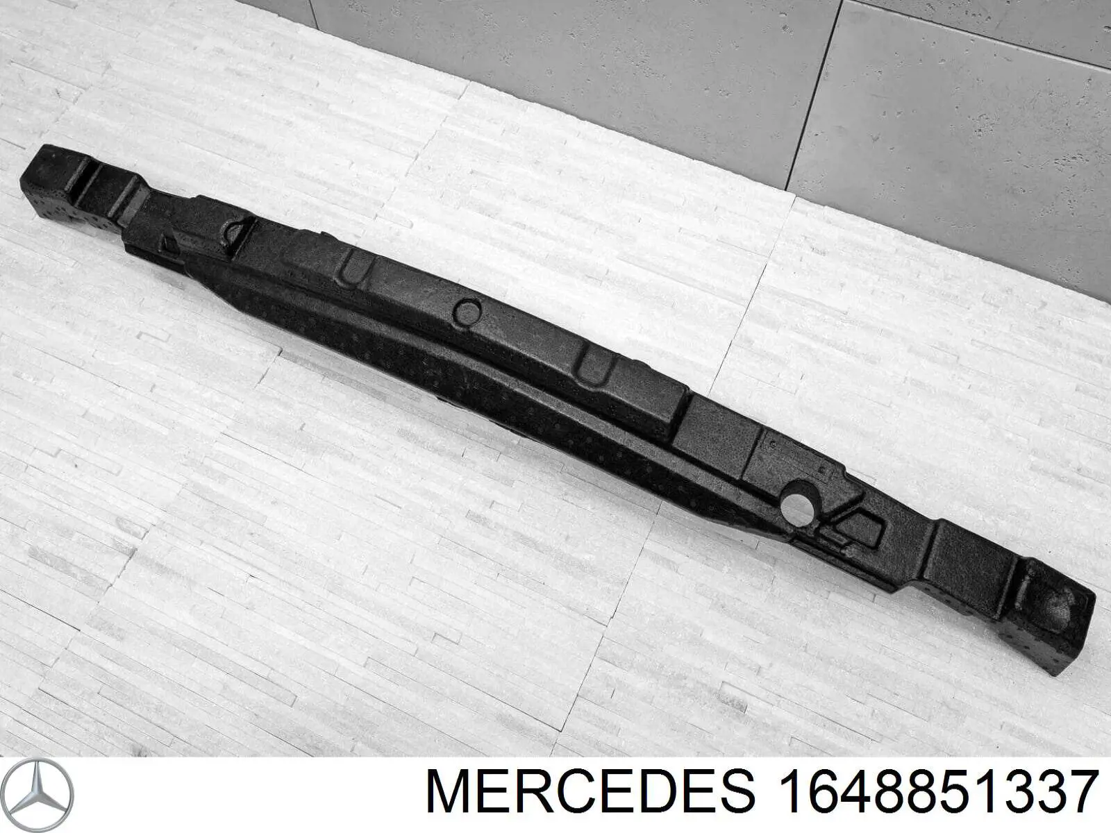 1648851337 Mercedes Наполнитель бампера переднего
