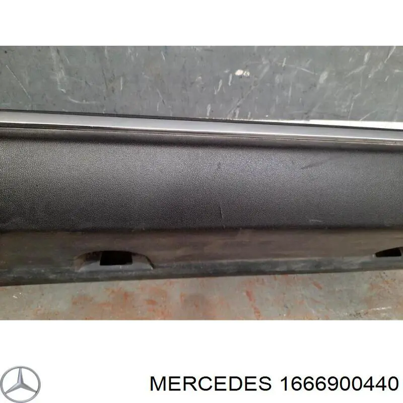  1666900440 Mercedes