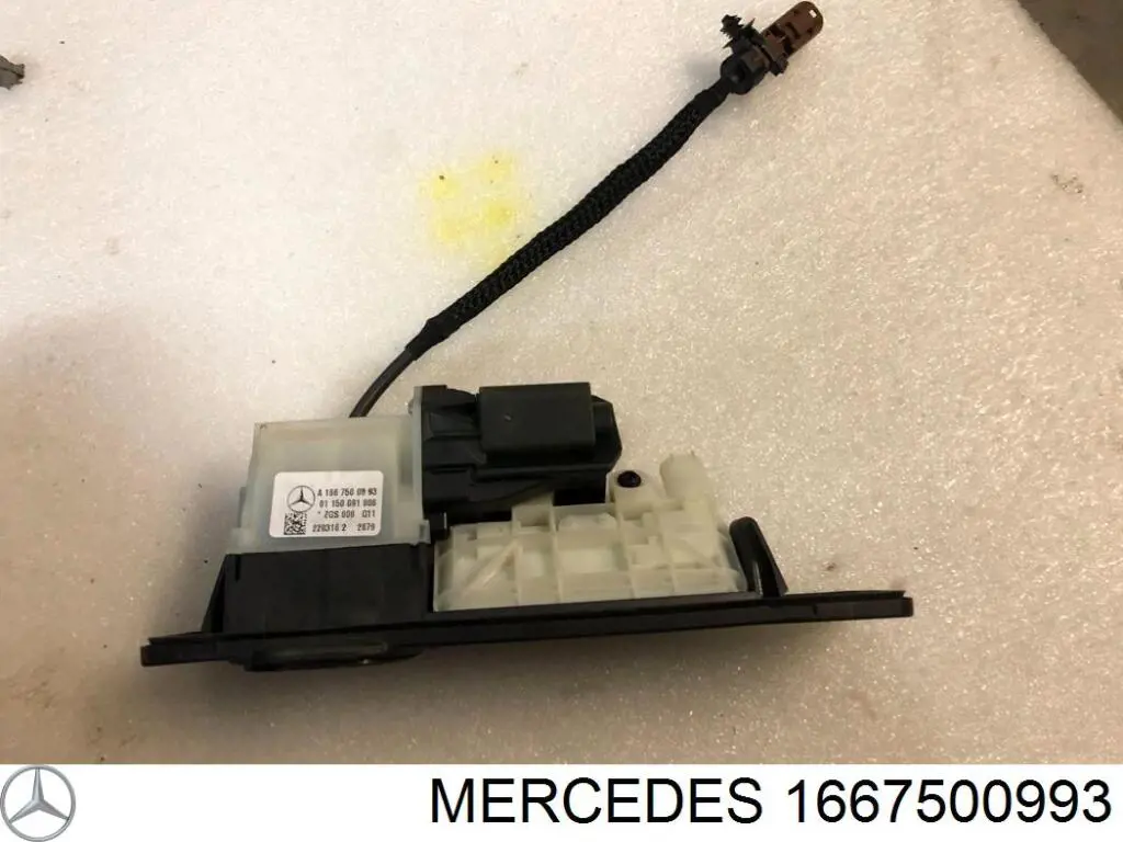 Купить 1667500993 Mercedes Ручка багажника