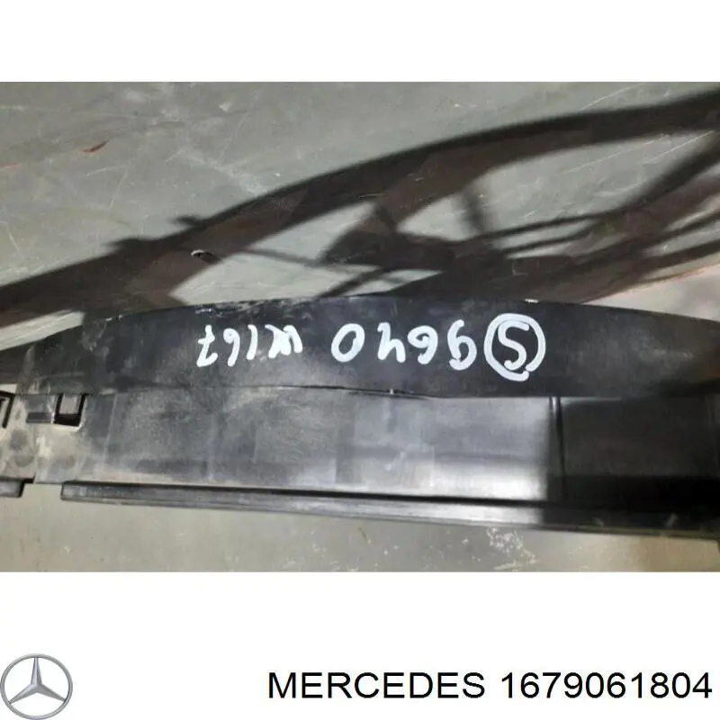 1679061804 Mercedes 