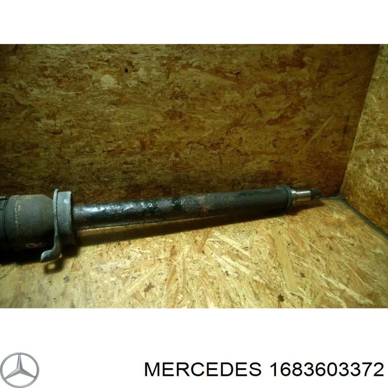 Правая полуось 1683601972 Mercedes