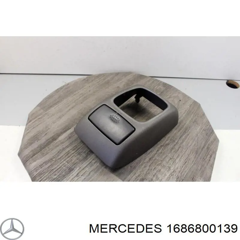  1686800139 Mercedes