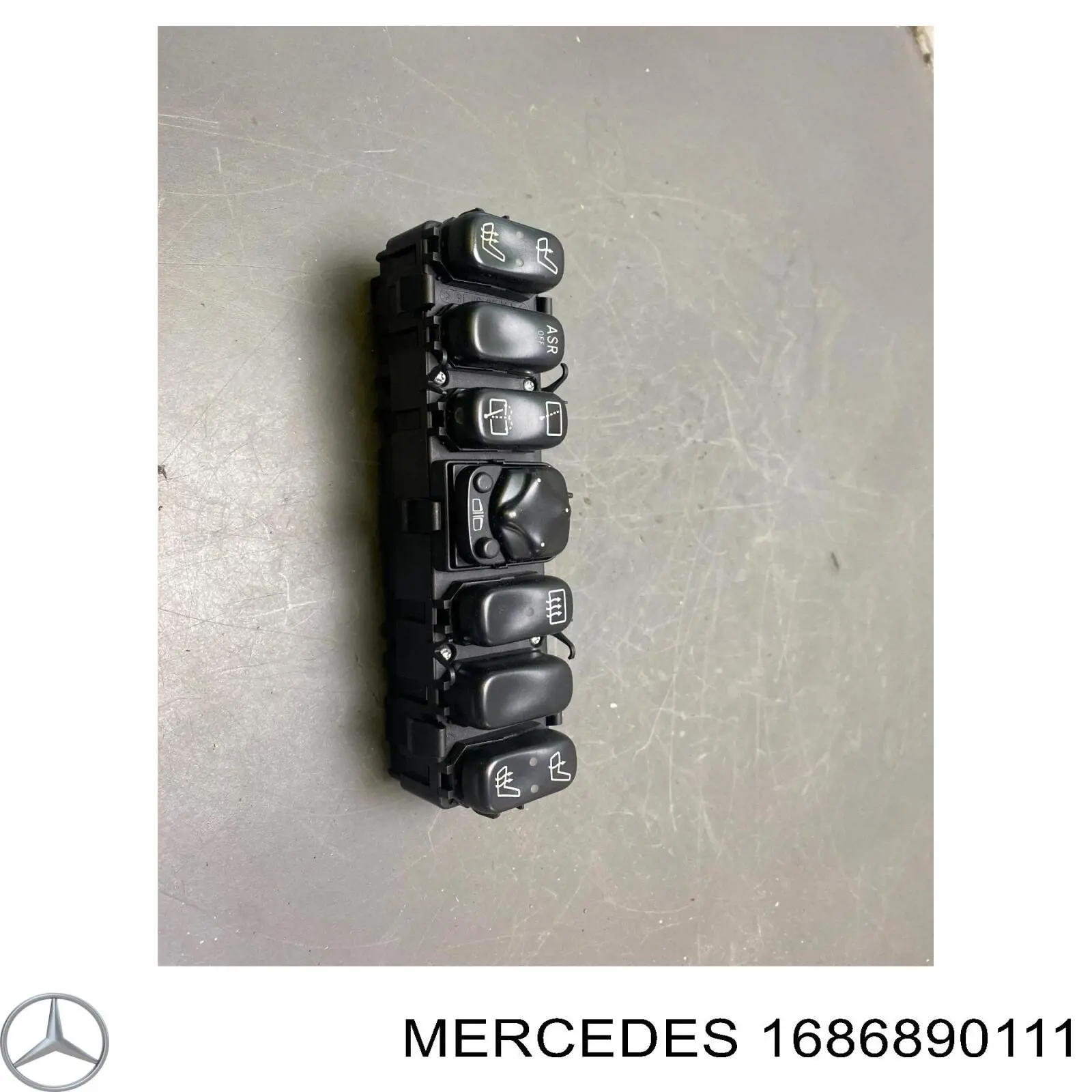 1686890111 Mercedes 