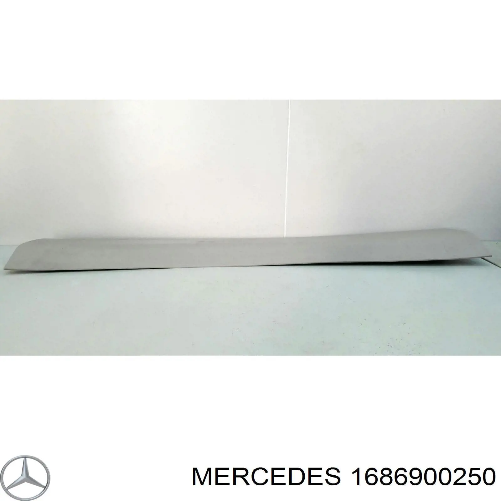1686900250 Mercedes Изоляция термошумовая