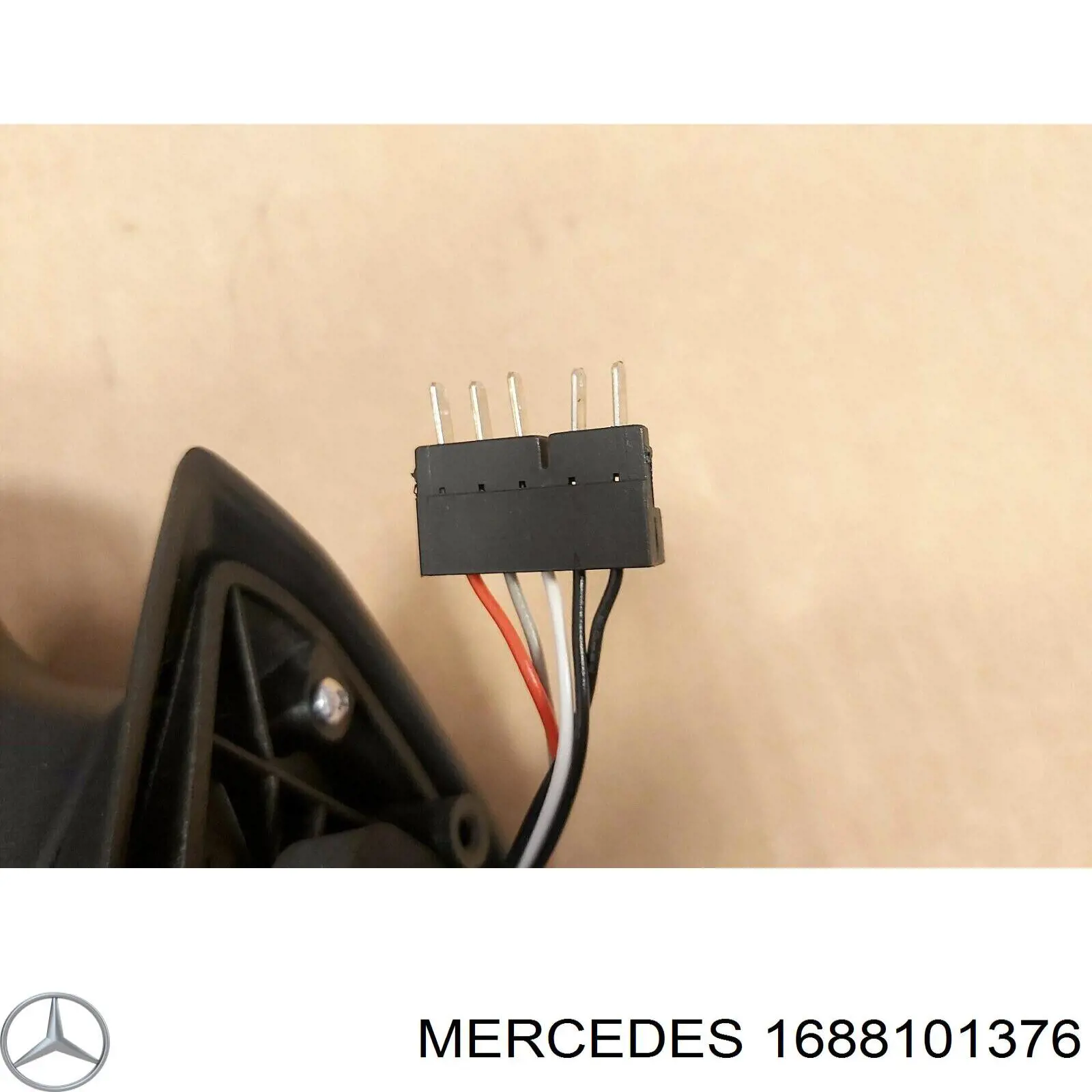 Купить 1688101376 Mercedes Наружное зеркало левое