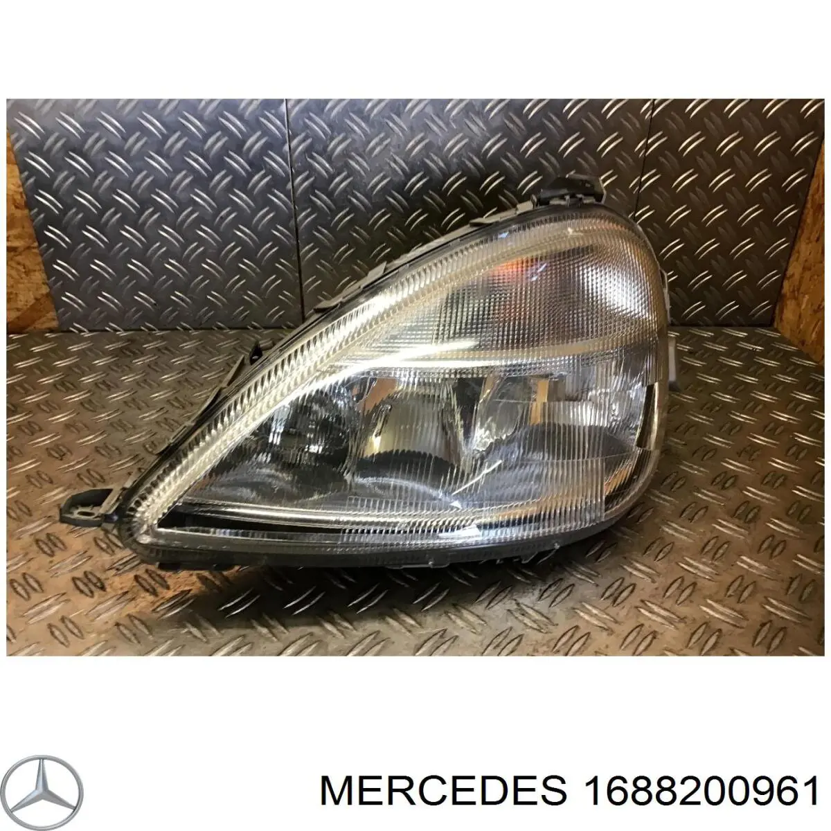 A168820096164 Mercedes Фара