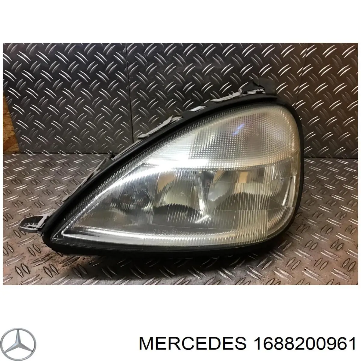 Левая фара 1688200961 Mercedes