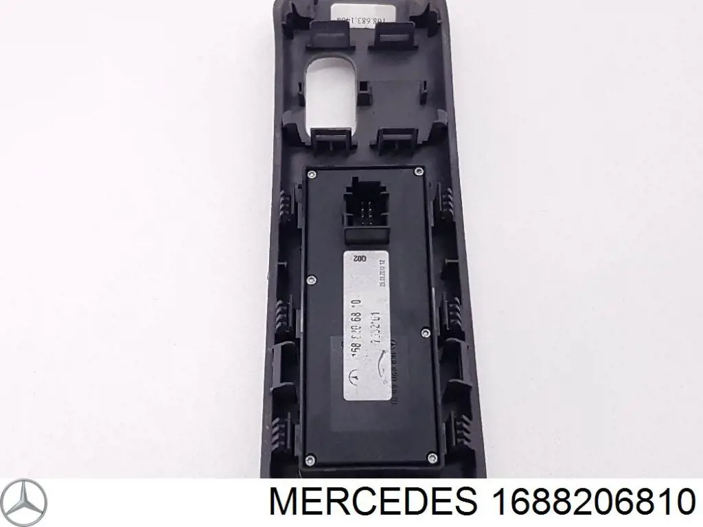 Купить A16882068107C45 Mercedes Кнопочный блок управления стеклоподъемником центральной консоли