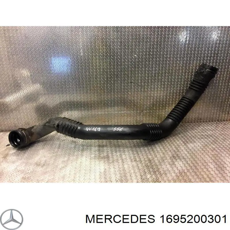 1695200401 Mercedes Патрубок интеркуллера