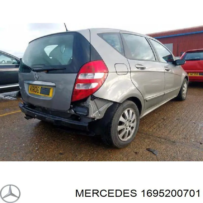 Шланг интеркуллера Mercedes 1695200401