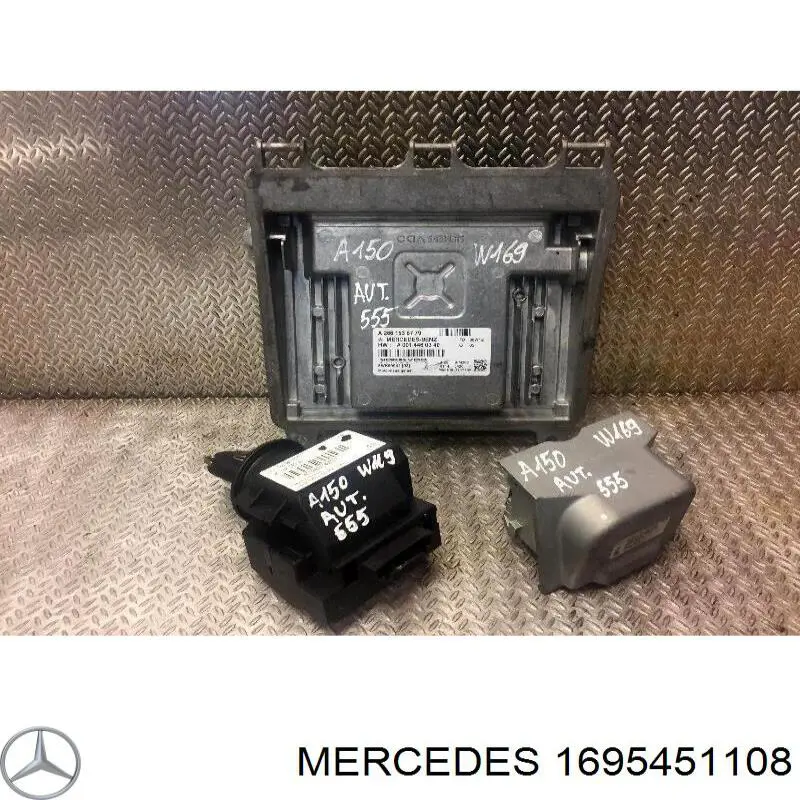  1695451108 Mercedes