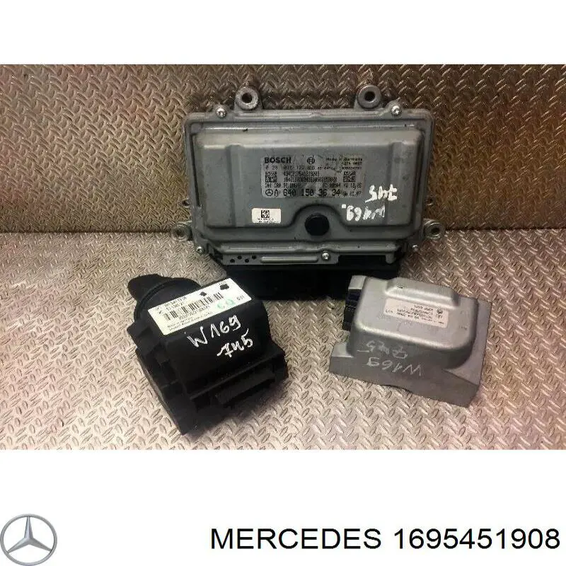 1695451908 Mercedes