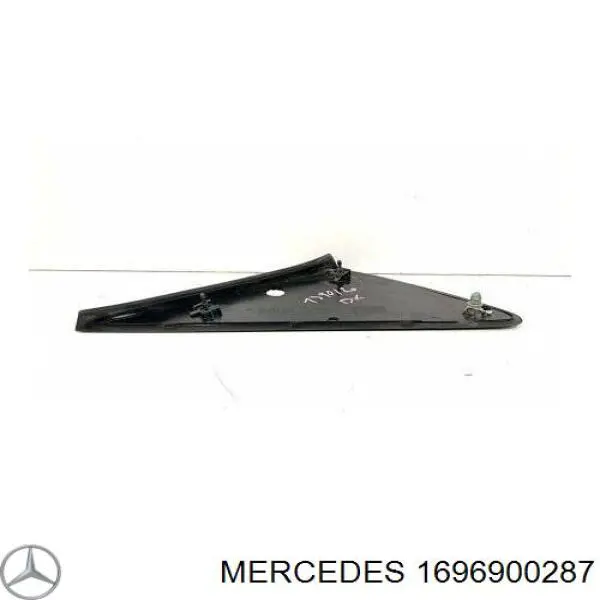 1696900287 Mercedes