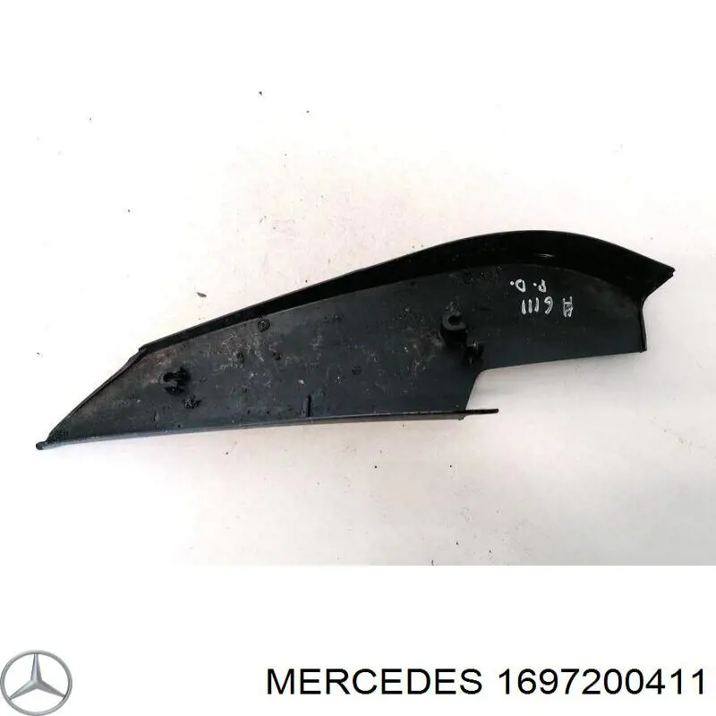 1697200411 Mercedes 