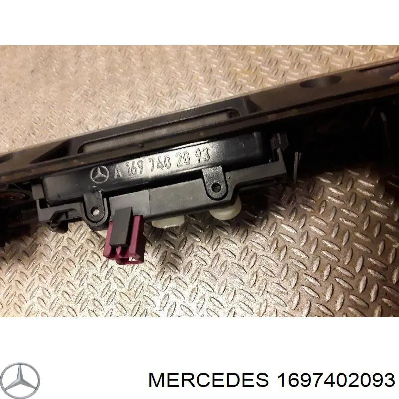 Ручка багажника Mercedes 1697402093 цена, от 102.61 USD