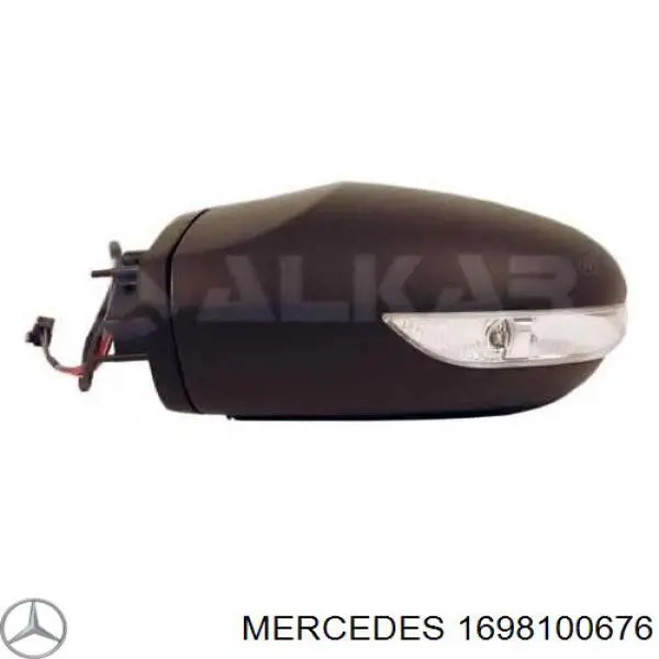 Правое боковое зеркало 1698100676 Mercedes