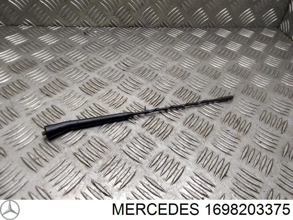 1698203375 Mercedes Антенна на крышу