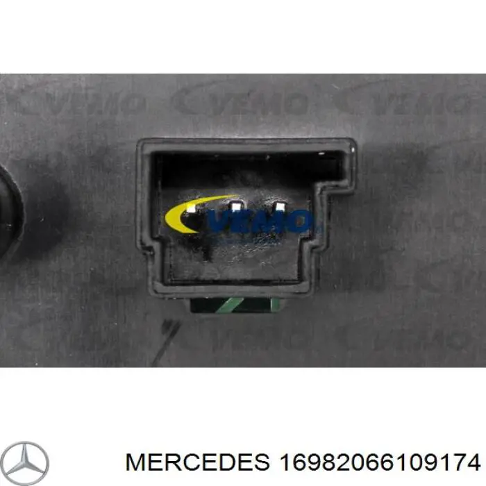 Кнопочный блок управления стеклоподъемником передний левый Mercedes 16982066109174 цена, от 51.92 USD
