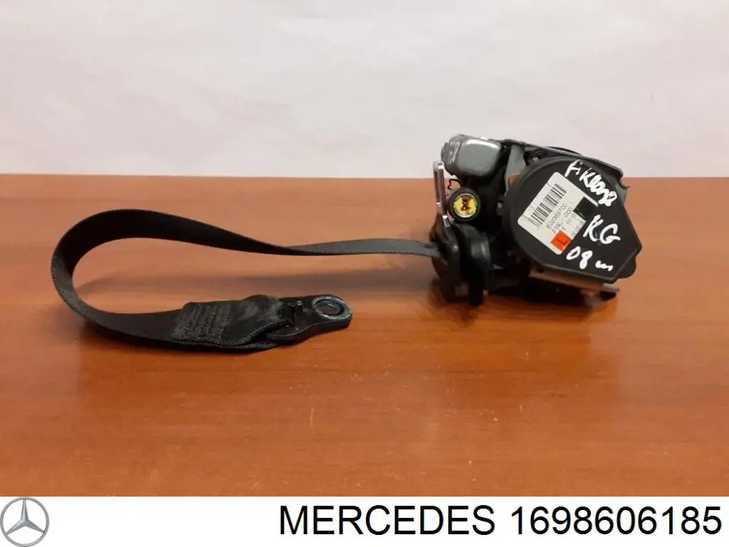 Купить 1698606185 Mercedes Ремень безопасности задний левый