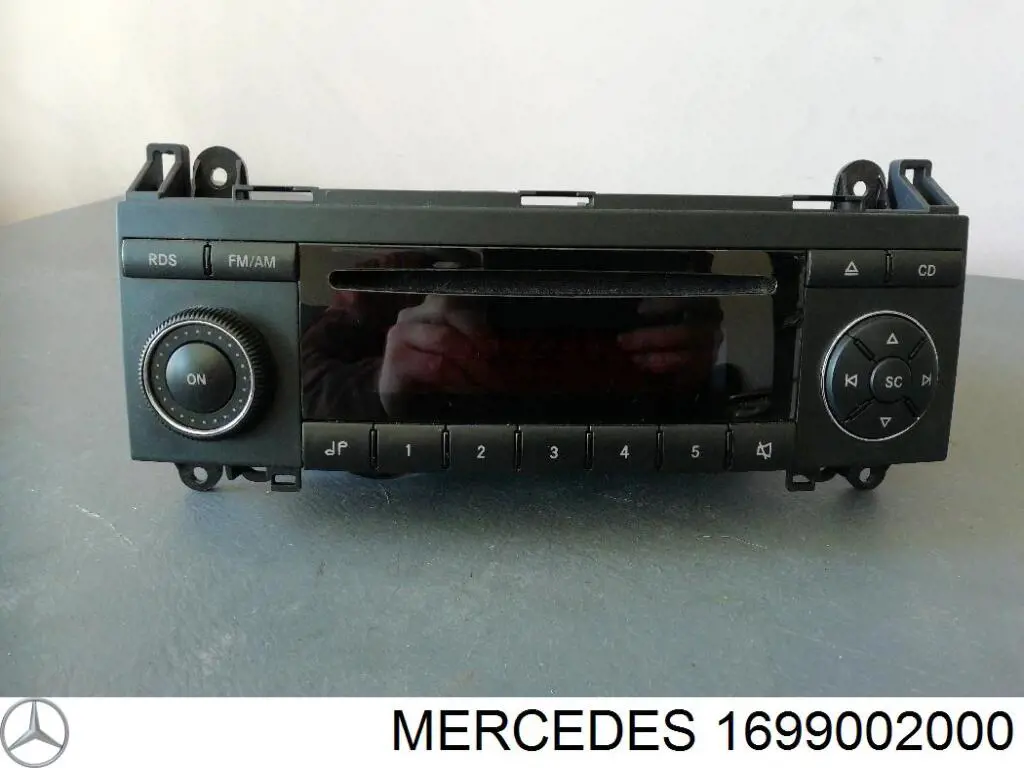  1699002000 Mercedes