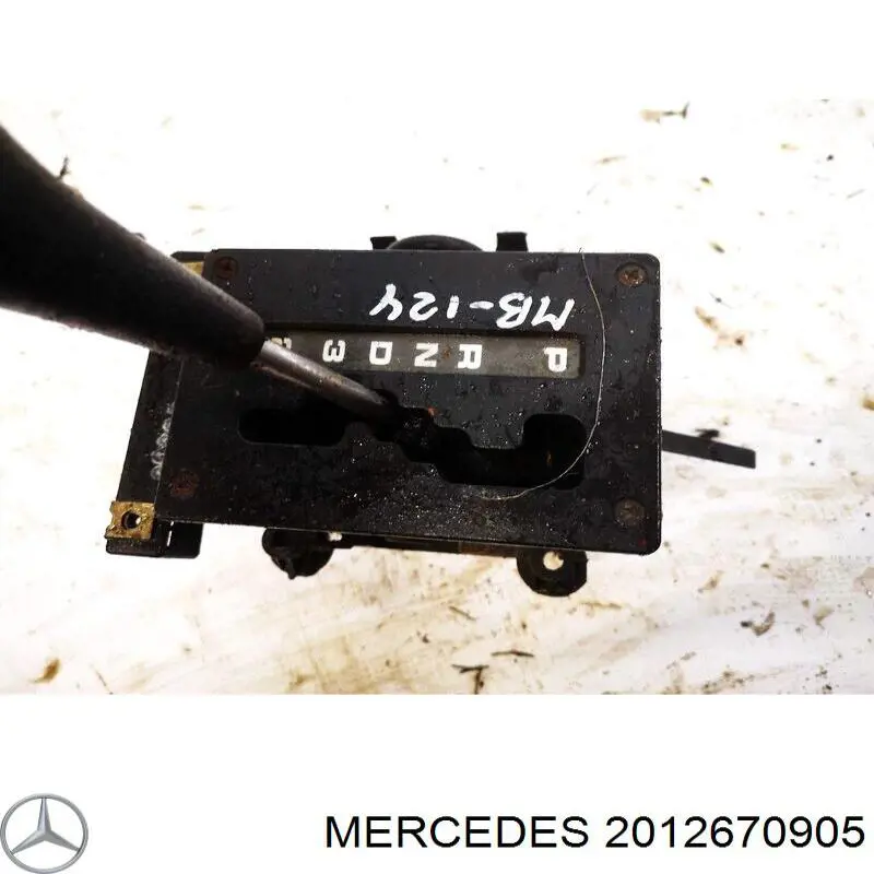 2012670905 Mercedes 