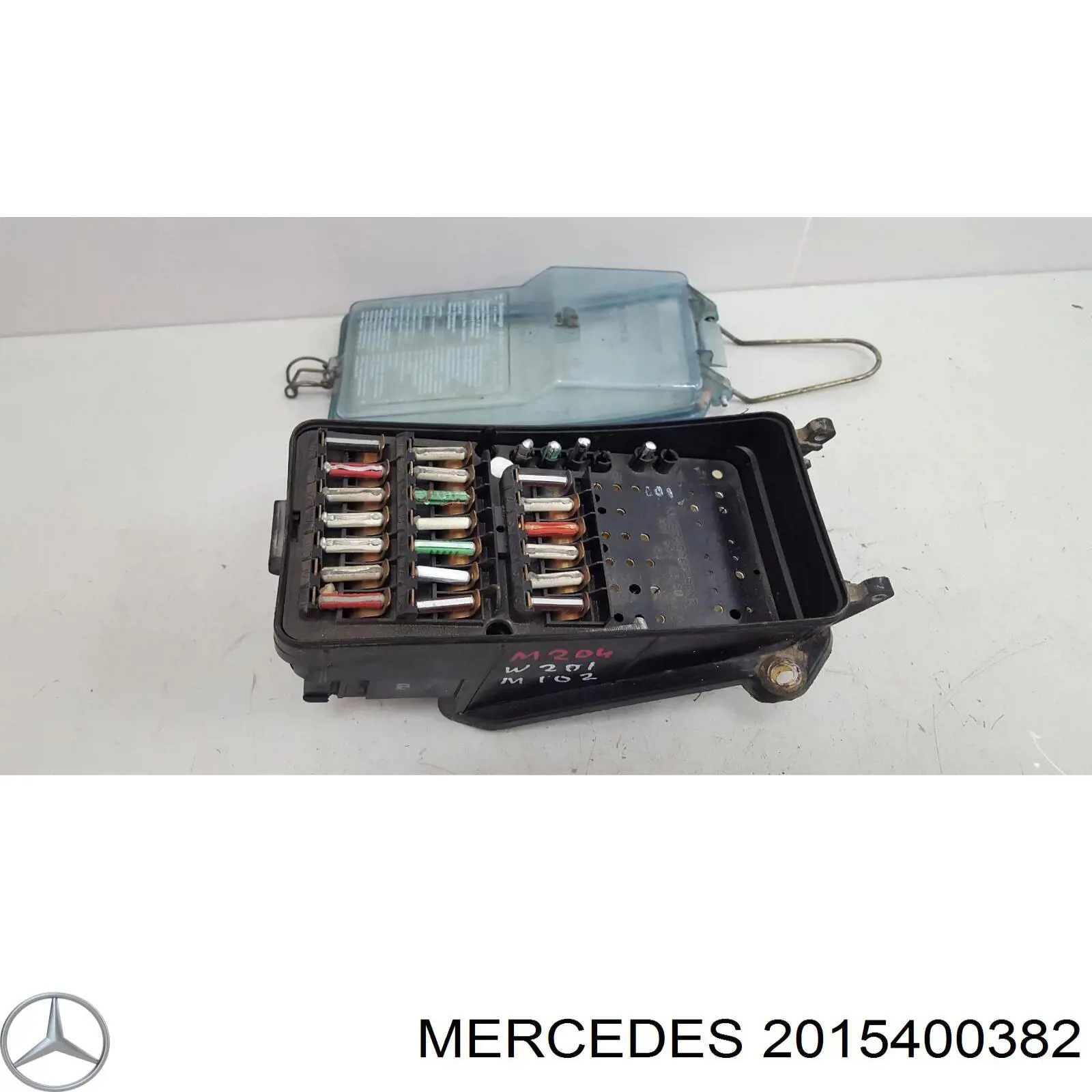 2015400382 Mercedes 