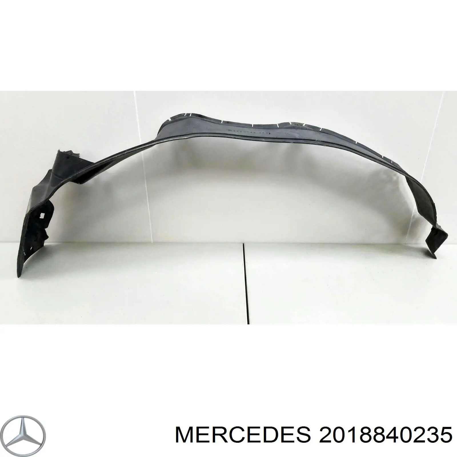 2018840235 Mercedes подкрылок крыла переднего правый