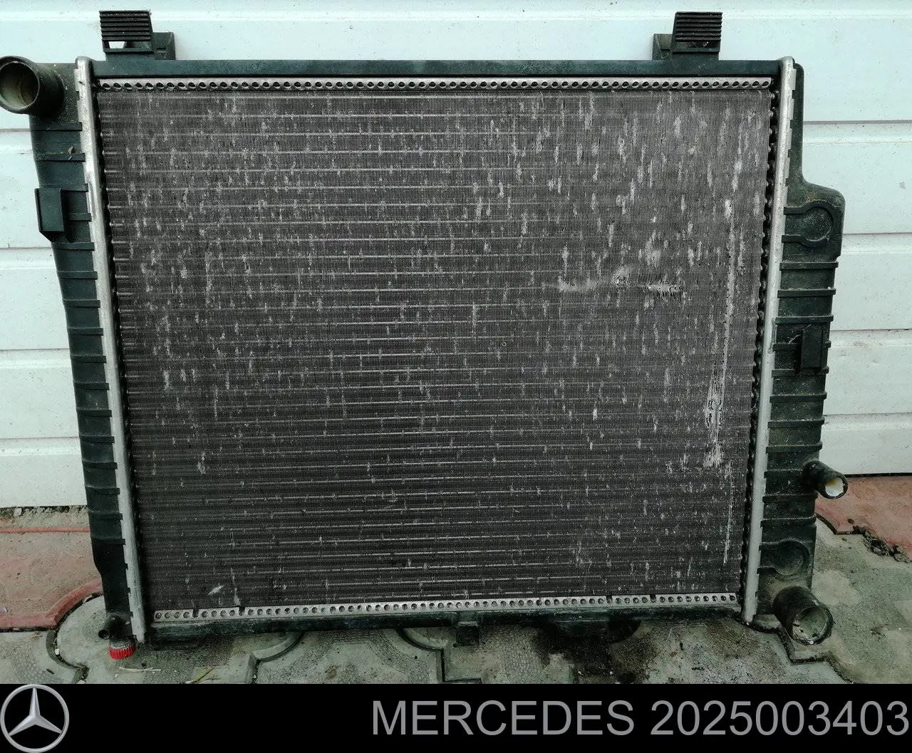 2025003403 Mercedes радиатор