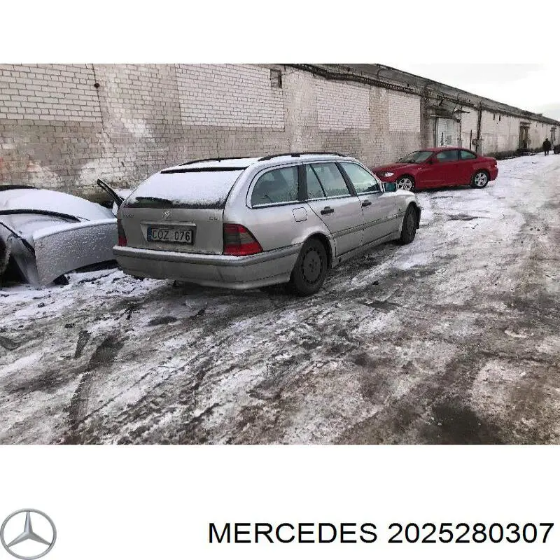 Патрубок воздушный, вход воздушного фильтра Mercedes 2025280307 цена, от 5.07 USD