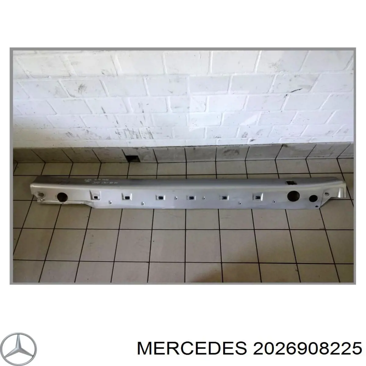 Placa sobreposta (moldura) externa direita de acesso para Mercedes C (S202)