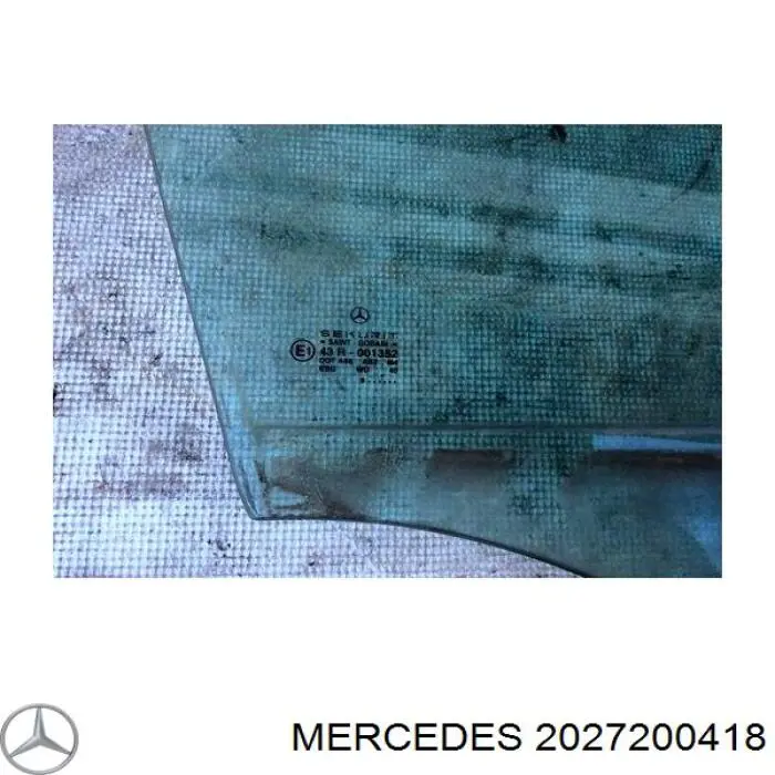 Стекло передней правой двери на Mercedes C (W202)