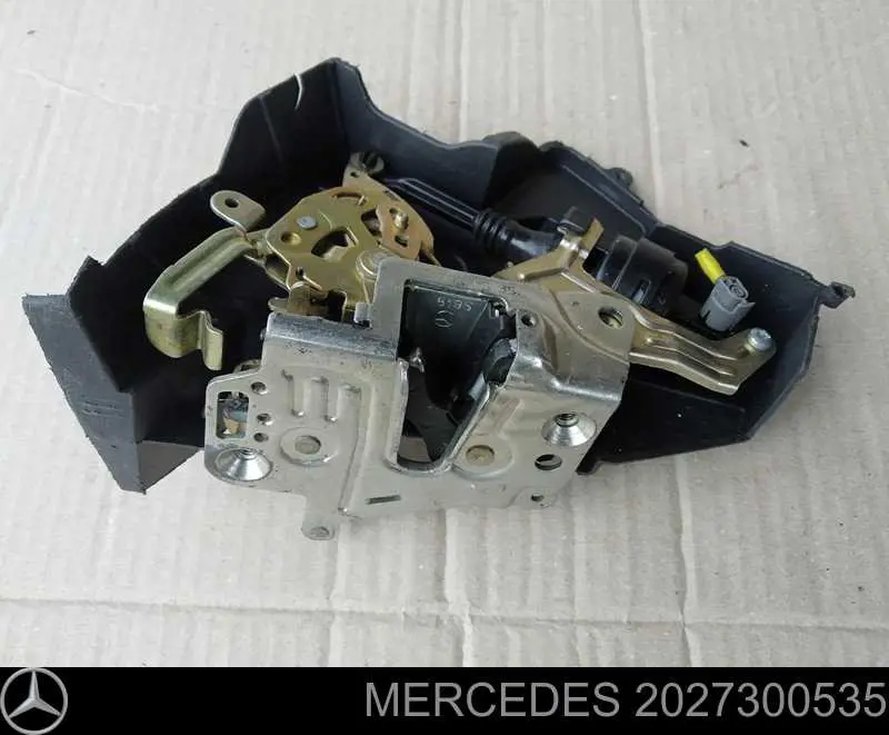 Замок задней двери, левой Mercedes 2027300535 цена, от 8.00 USD