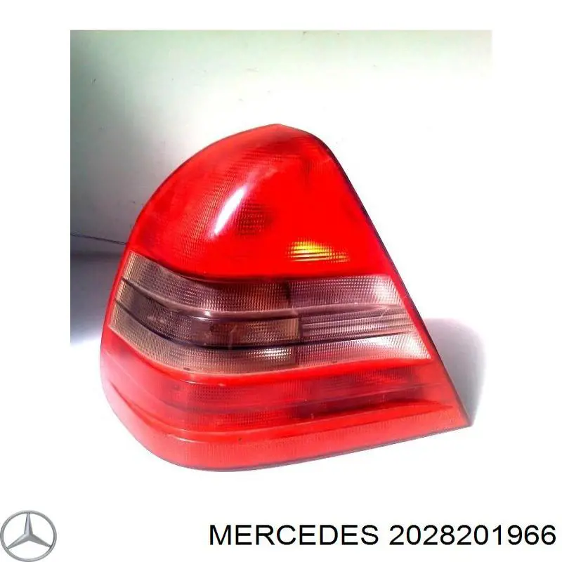 Стекло фонаря заднего левого 2028201966 Mercedes