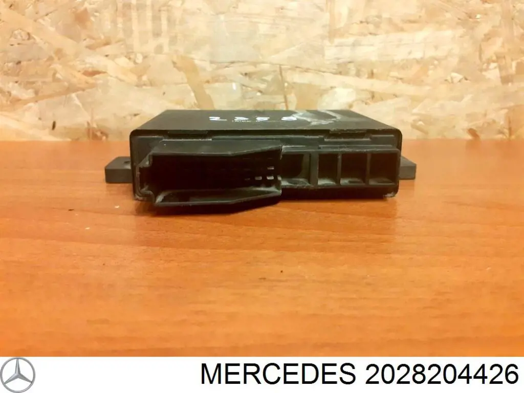 A2028204426 Mercedes 