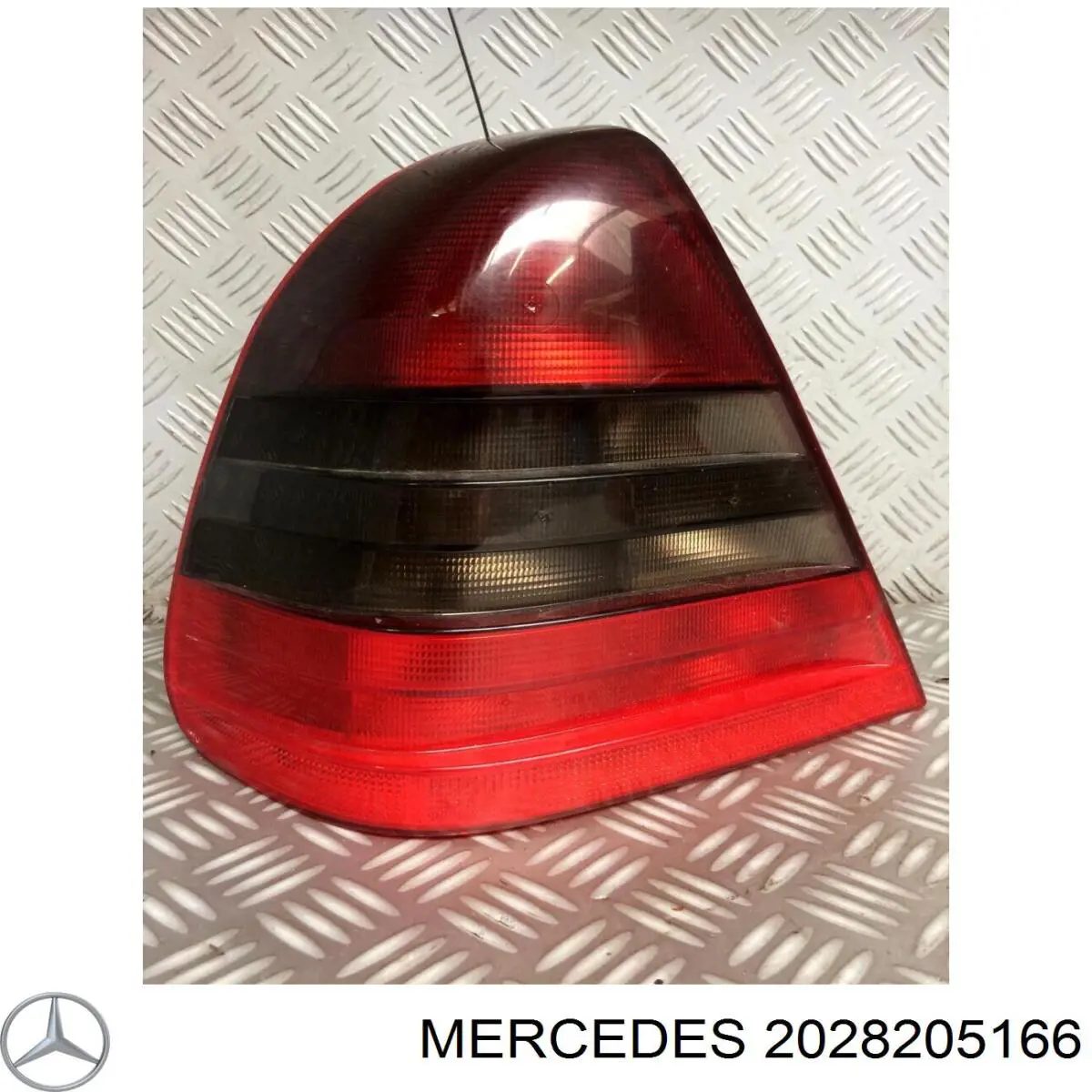 Стекло фонаря заднего левого Mercedes 2028205166 цена, от 33.63 USD
