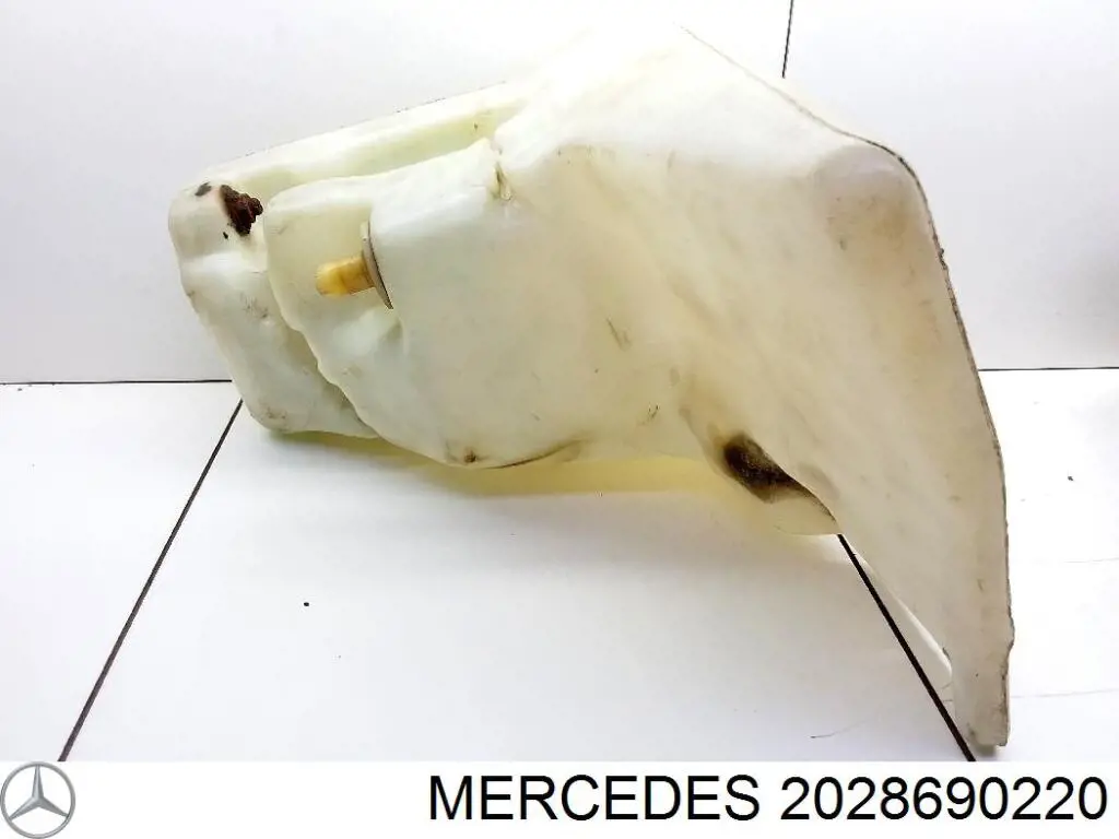 Бачек омывателя заднего стекла Mercedes 2028690220 цена, от 5.07 USD