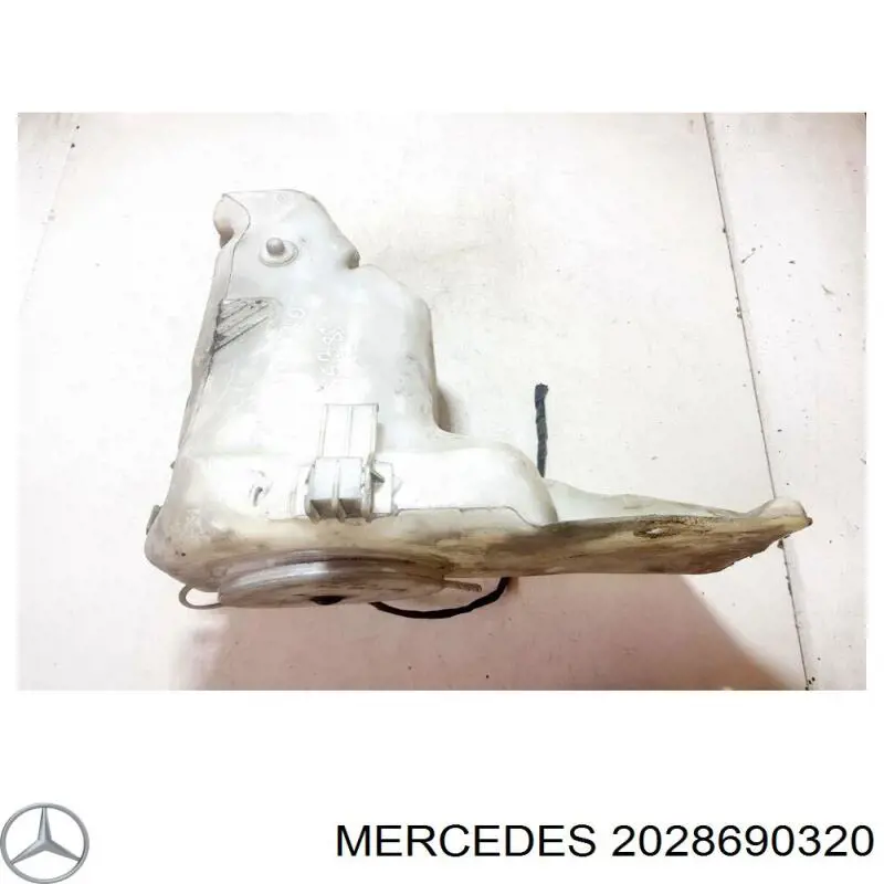 Бачок омывателя 2028690320 Mercedes