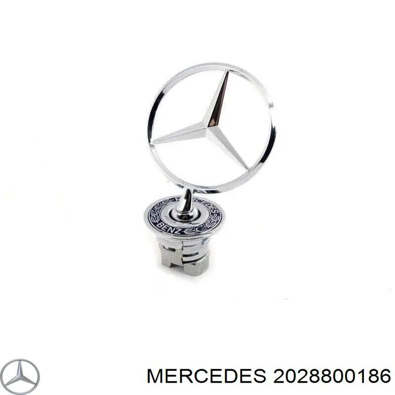 Фирменный значек капота на Mercedes E (W210)